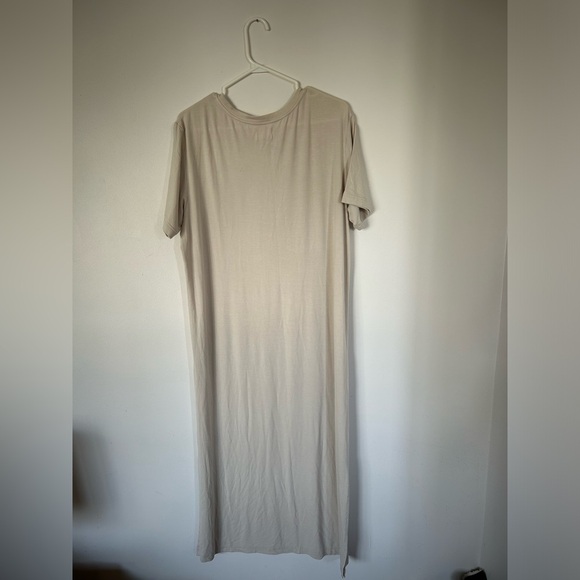 Hudson North | The All Day Midi T-shirt Dress in Sand Size L - Picture 5 of 5